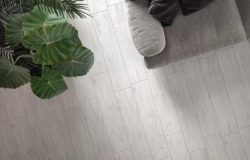 Gresie imitatie parchet, Oak White, 20x120 cm. Gresie tip parchet alba. Gresie Idea Ceramica.